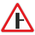 Знак 2.3.2 «Примыкание второстепенной дороги справа»